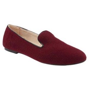 Old Navy Women’s Felt Smoking Flat Loafers in Wine with Black Trim, Size 8